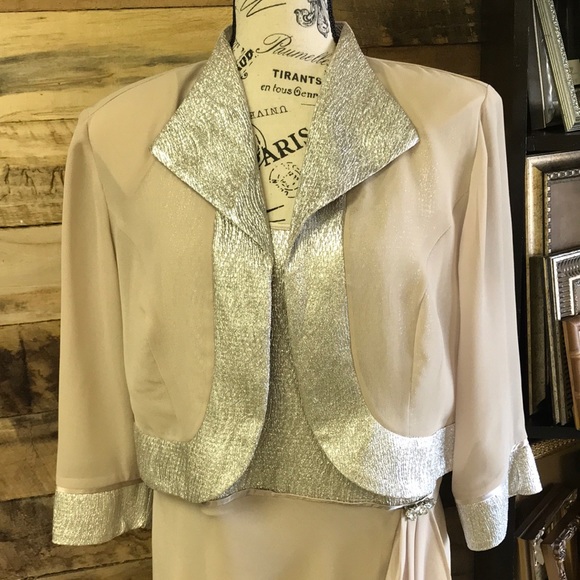 Evening Dress - Picture 2 of 8